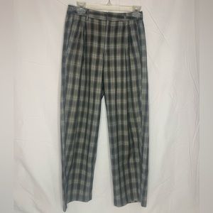 Urban Outfitters pleated loose fitting plaid trousers pockets belt loops